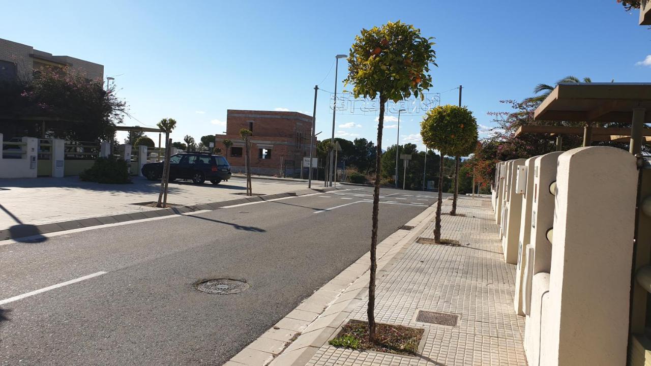 הוילה ל'אמפולה Casa Junto A La Playa Costa Dorada מראה חיצוני תמונה